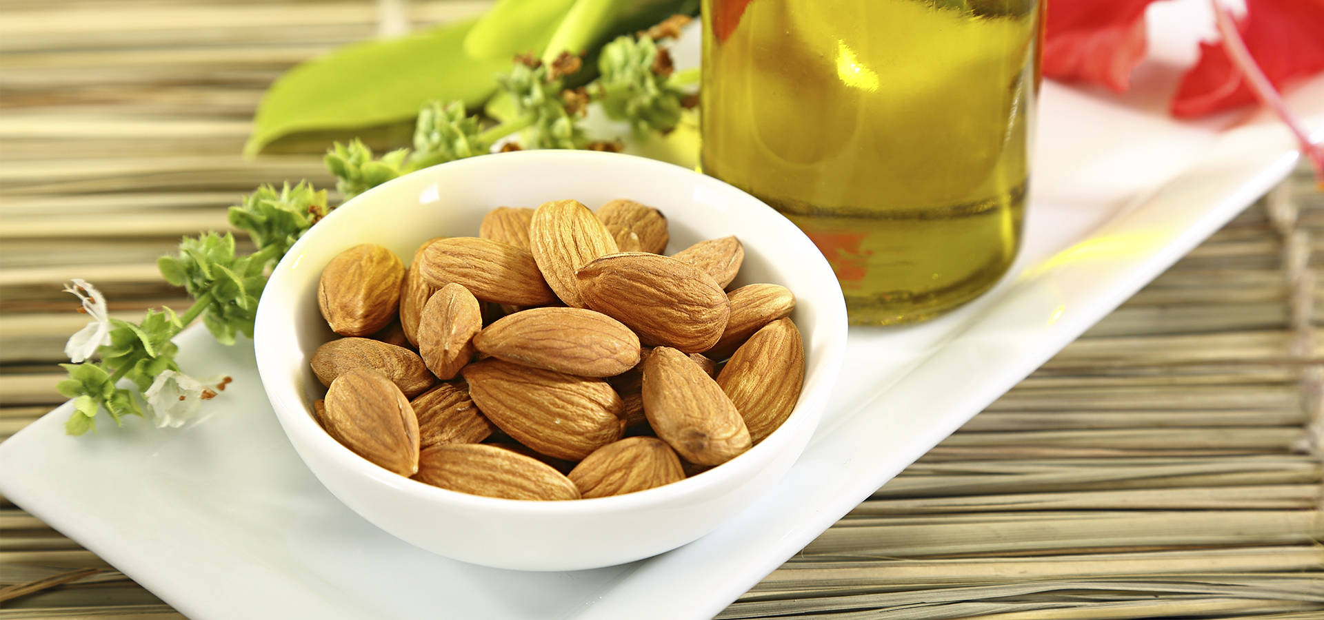 health-and-skin-benefits-of-badam-oil-5chat