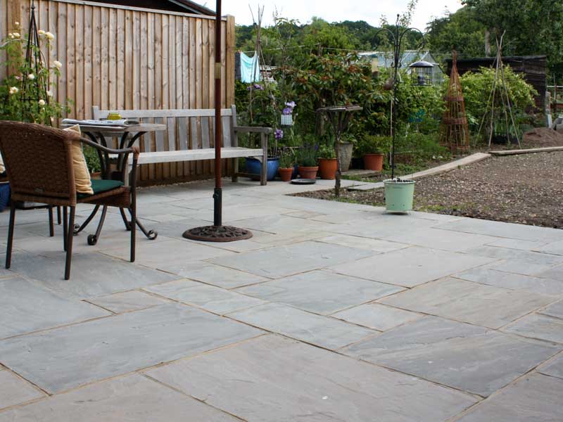 Creating A Paradise For You In Your Garden By Installing Stone Paving